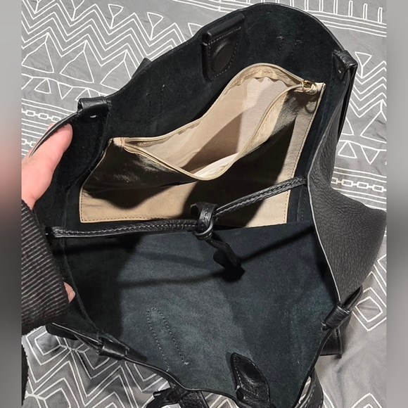 J.Crew Signet Black Pebbled Leather Tote Bag - Picture 5 of 10